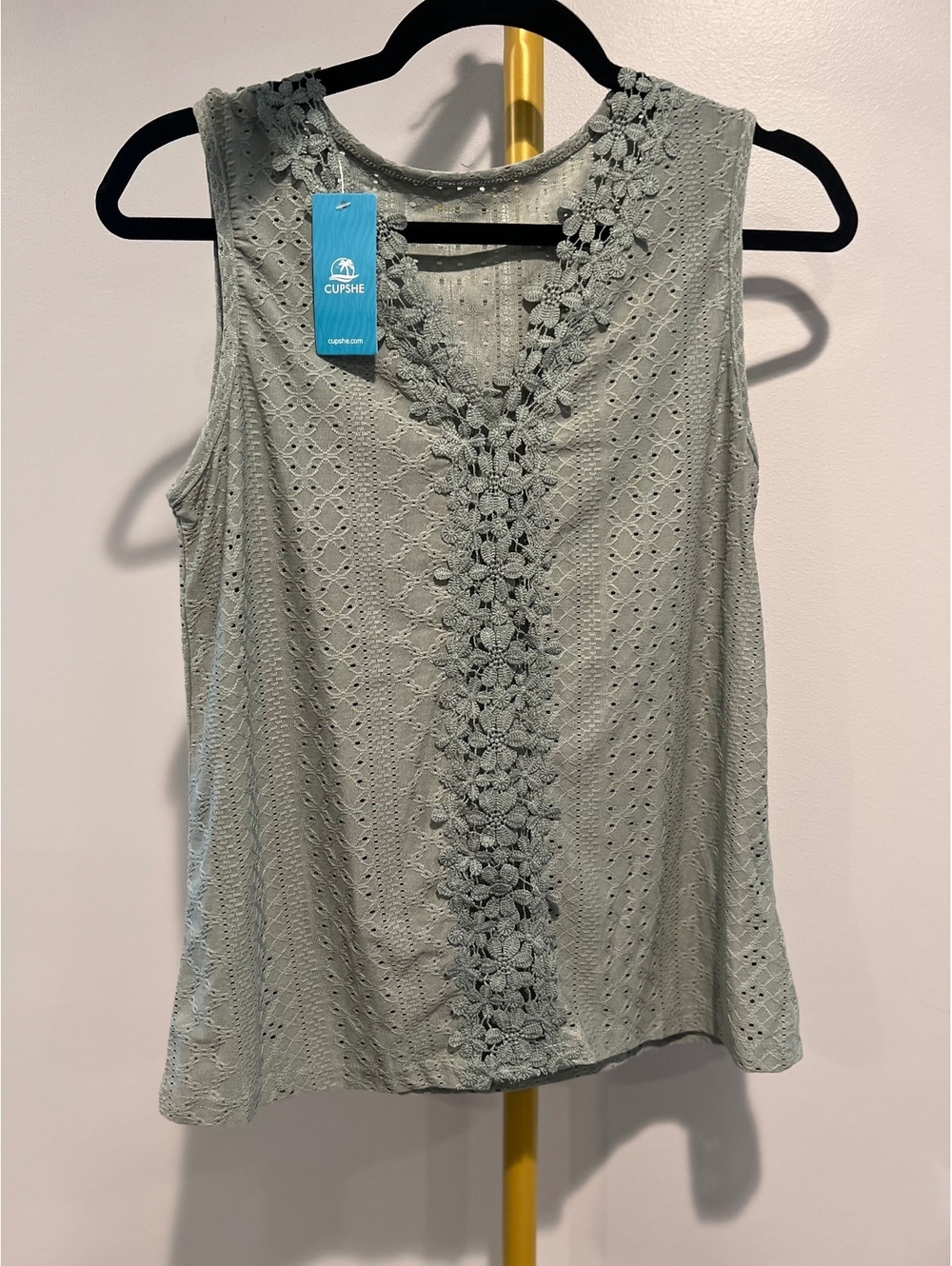NWT CUPSHE Eyelet Tank Top